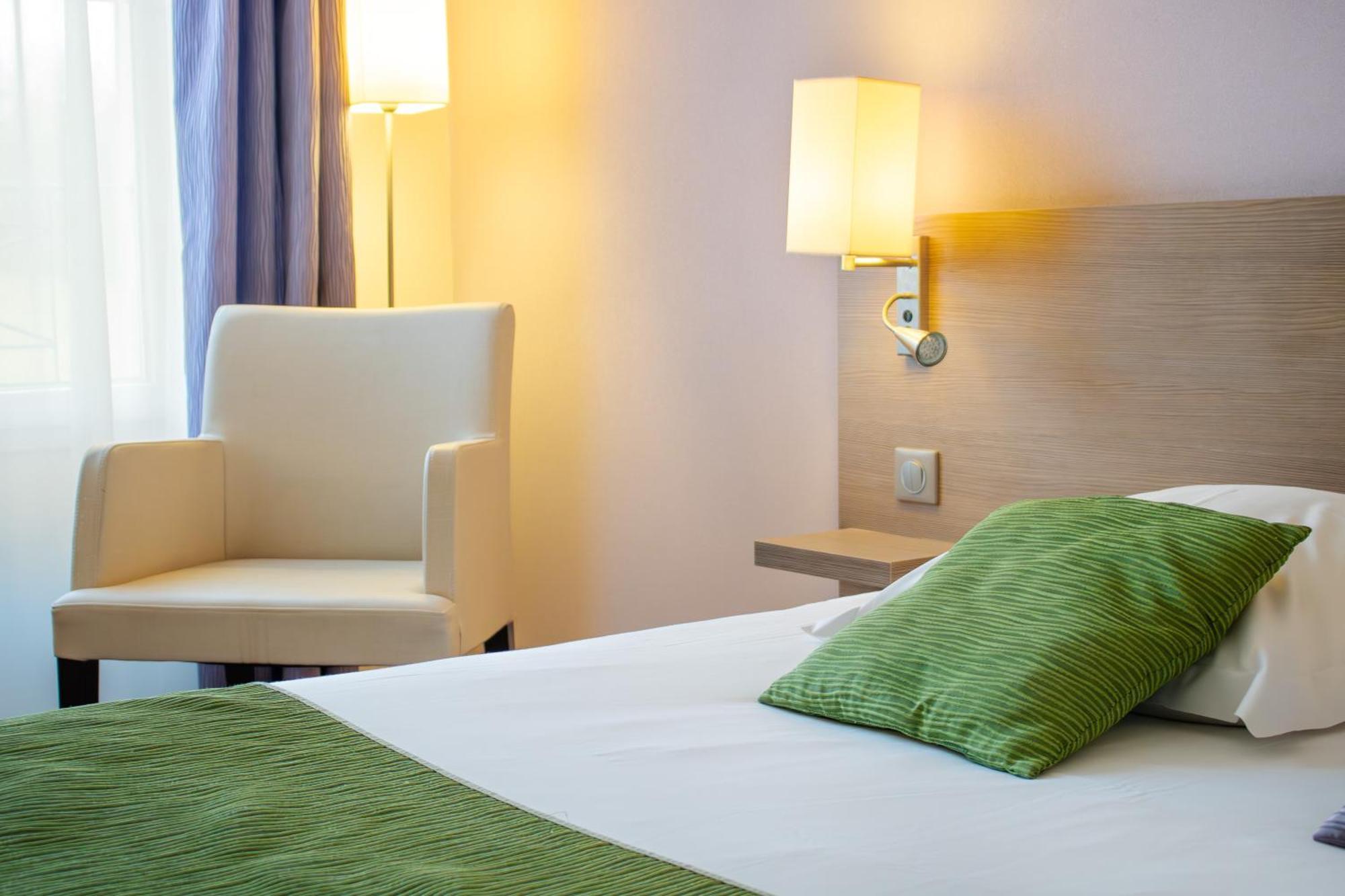 Brit Hotel 沙托丹 外观 照片