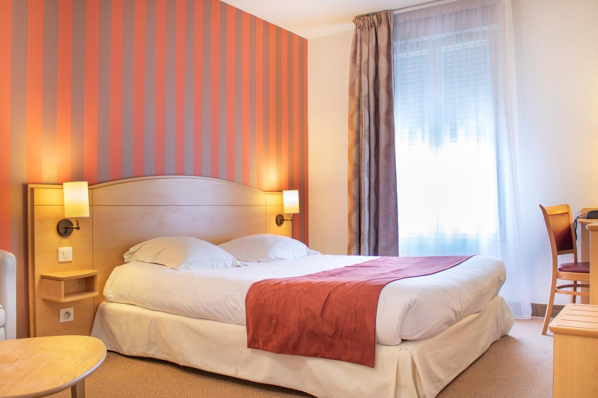 Brit Hotel 沙托丹 外观 照片