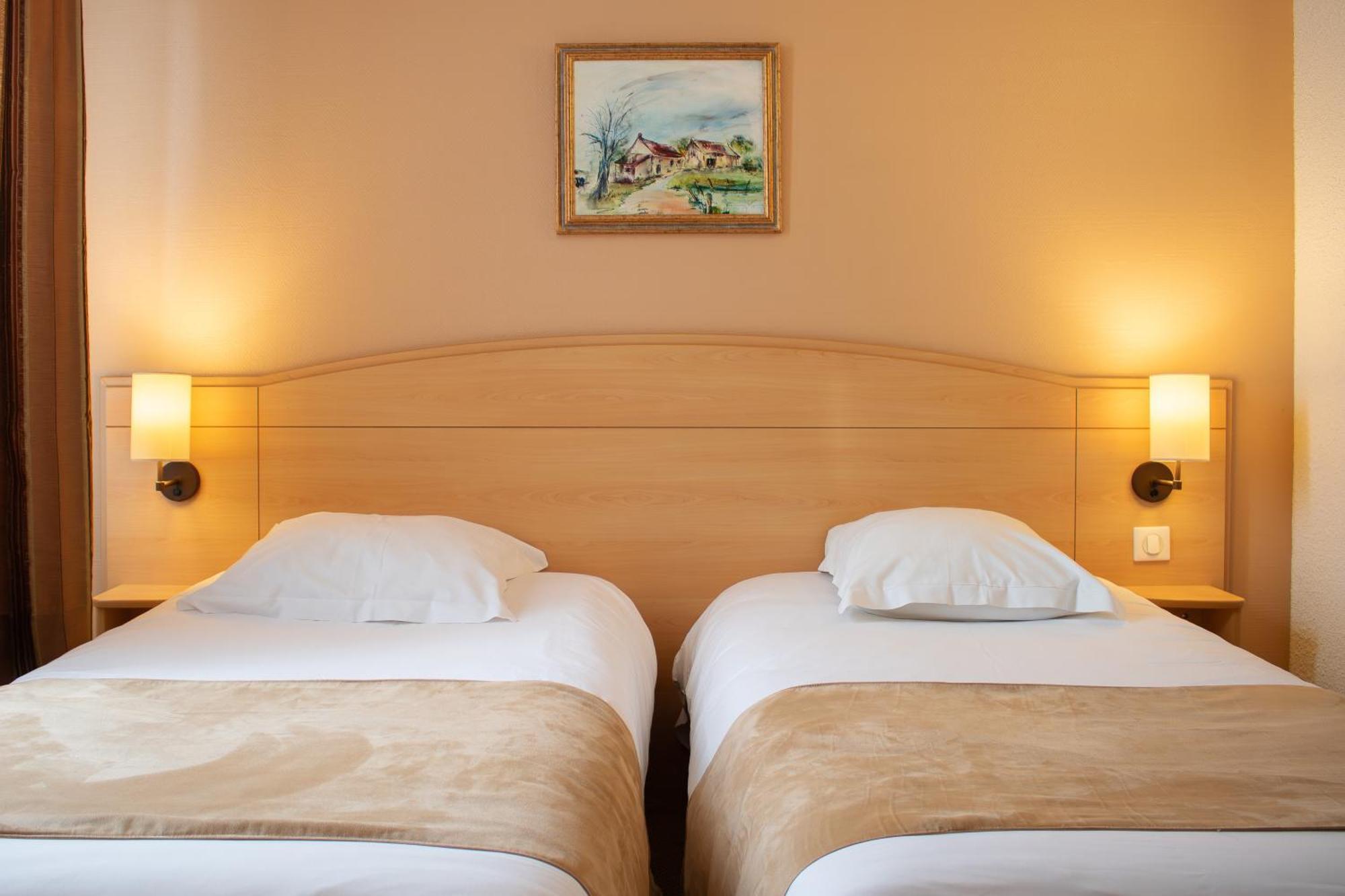 Brit Hotel 沙托丹 外观 照片
