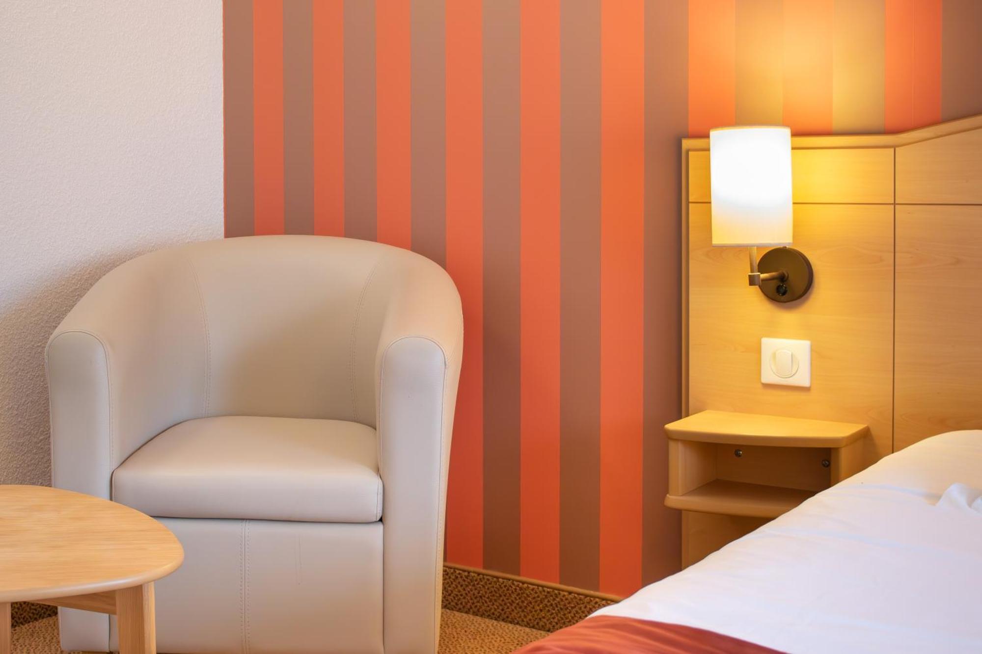 Brit Hotel 沙托丹 外观 照片