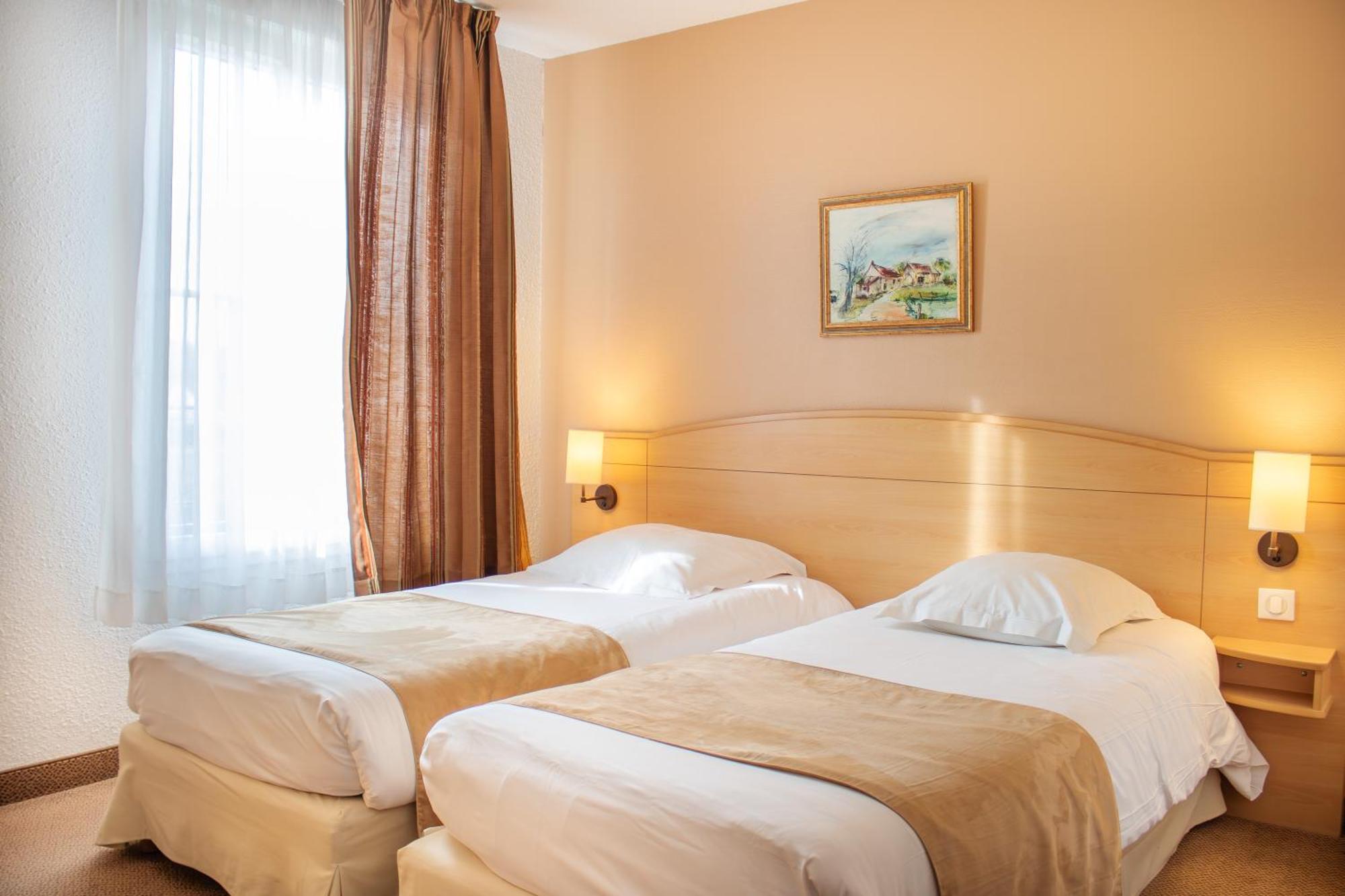 Brit Hotel 沙托丹 外观 照片