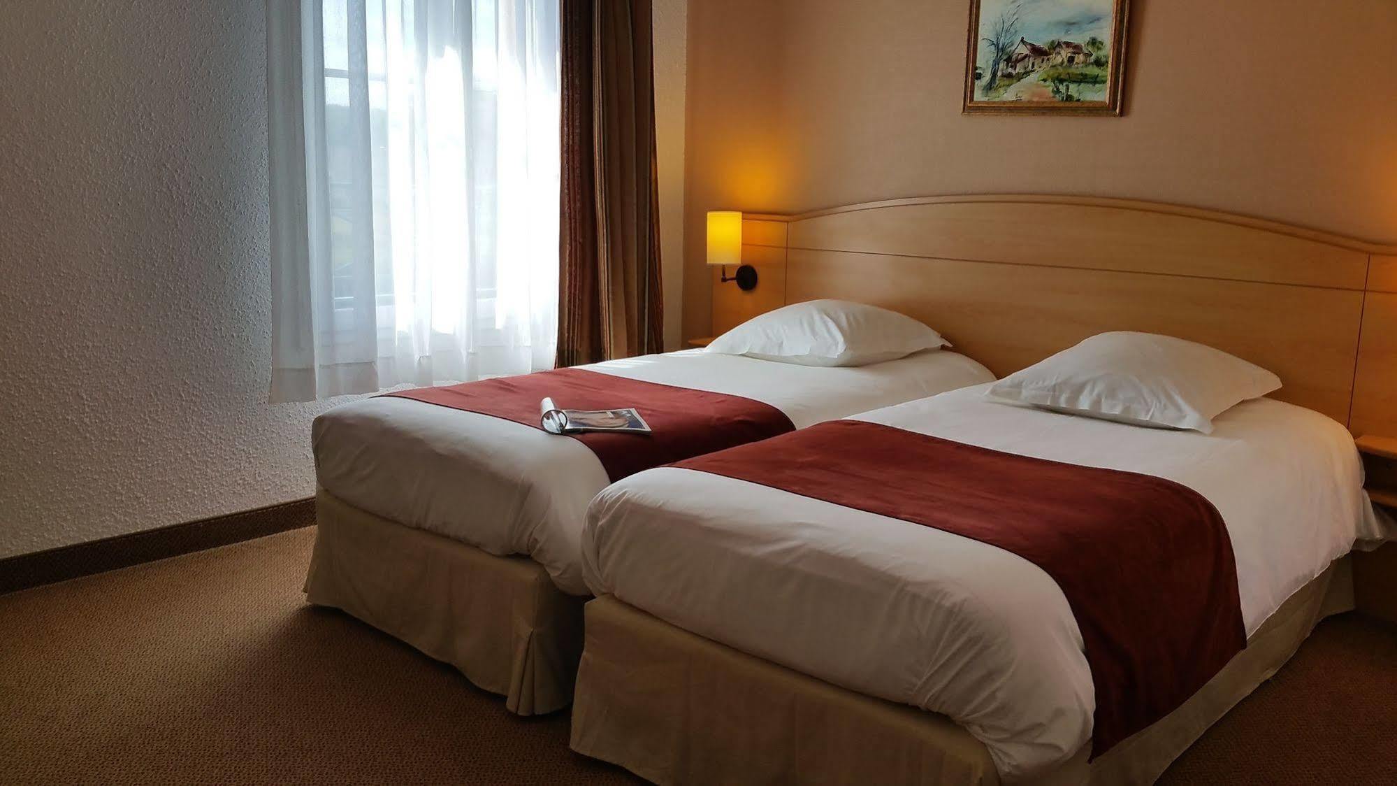 Brit Hotel 沙托丹 外观 照片
